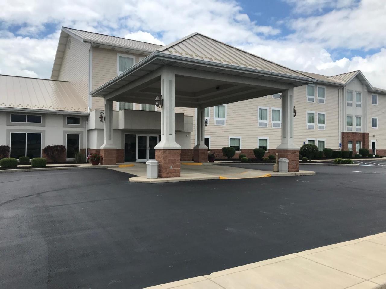 Randolph Inn And Suites Winchester Bagian luar foto