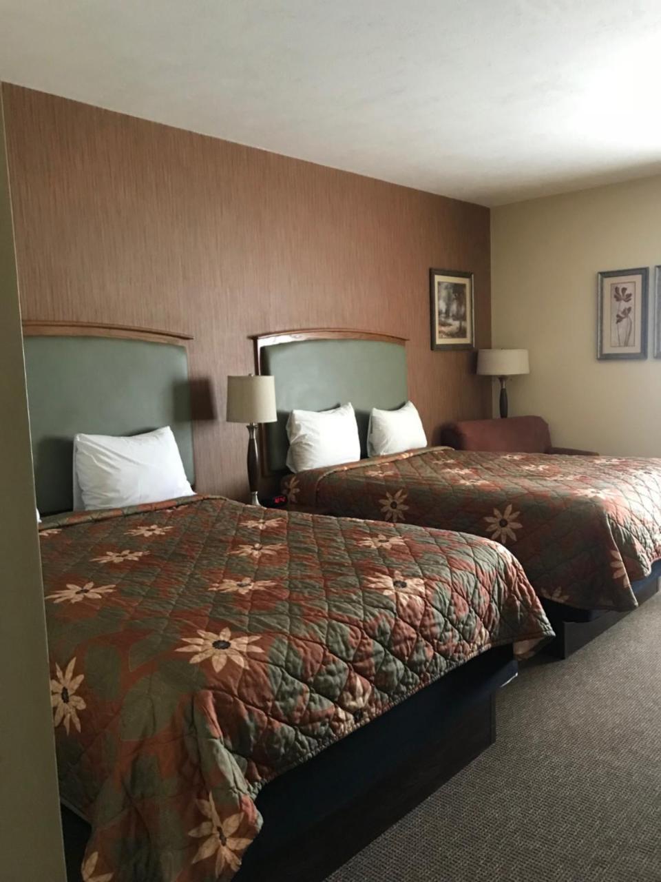 Randolph Inn And Suites Winchester Bagian luar foto
