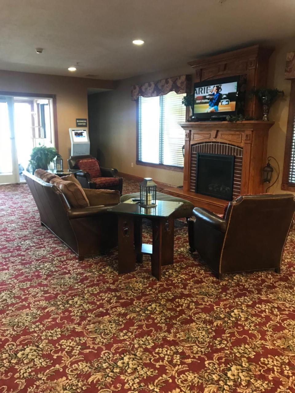 Randolph Inn And Suites Winchester Bagian luar foto
